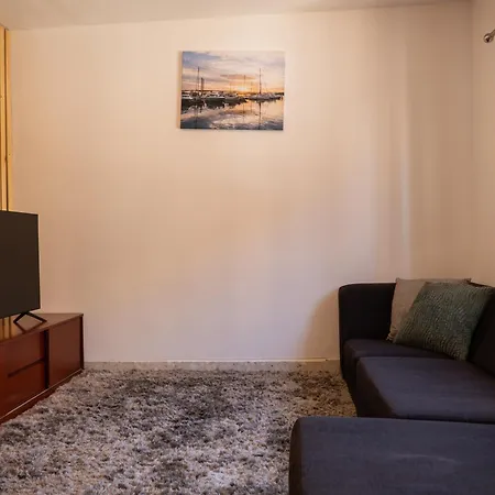 Lägenhet Atrium 3 Bedroom 2 Bath Family Mellieħa