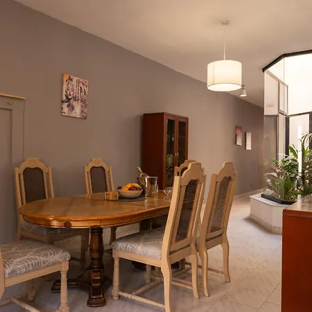 Apartment Atrium 3 Bedroom 2 Bath Family *