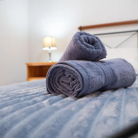 Atrium 3 Bedroom 2 Bath Family