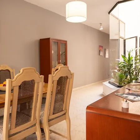 Atrium 3 Bedroom 2 Bath Family * المليحة