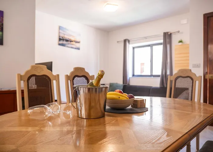 Atrium 3 Bedroom 2 Bath Family Mellieħa