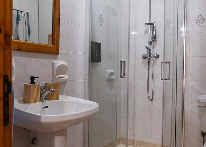 Atrium 3 Bedroom 2 Bath Family Appartement Mellieħa