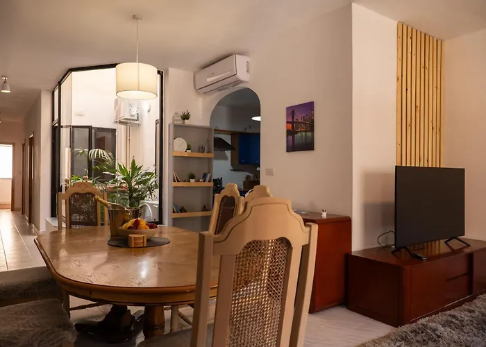 Appartement Atrium 3 Bedroom 2 Bath Family Mellieħa