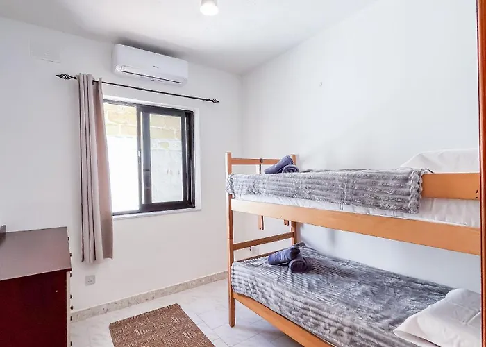 Atrium 3 Bedroom 2 Bath Family